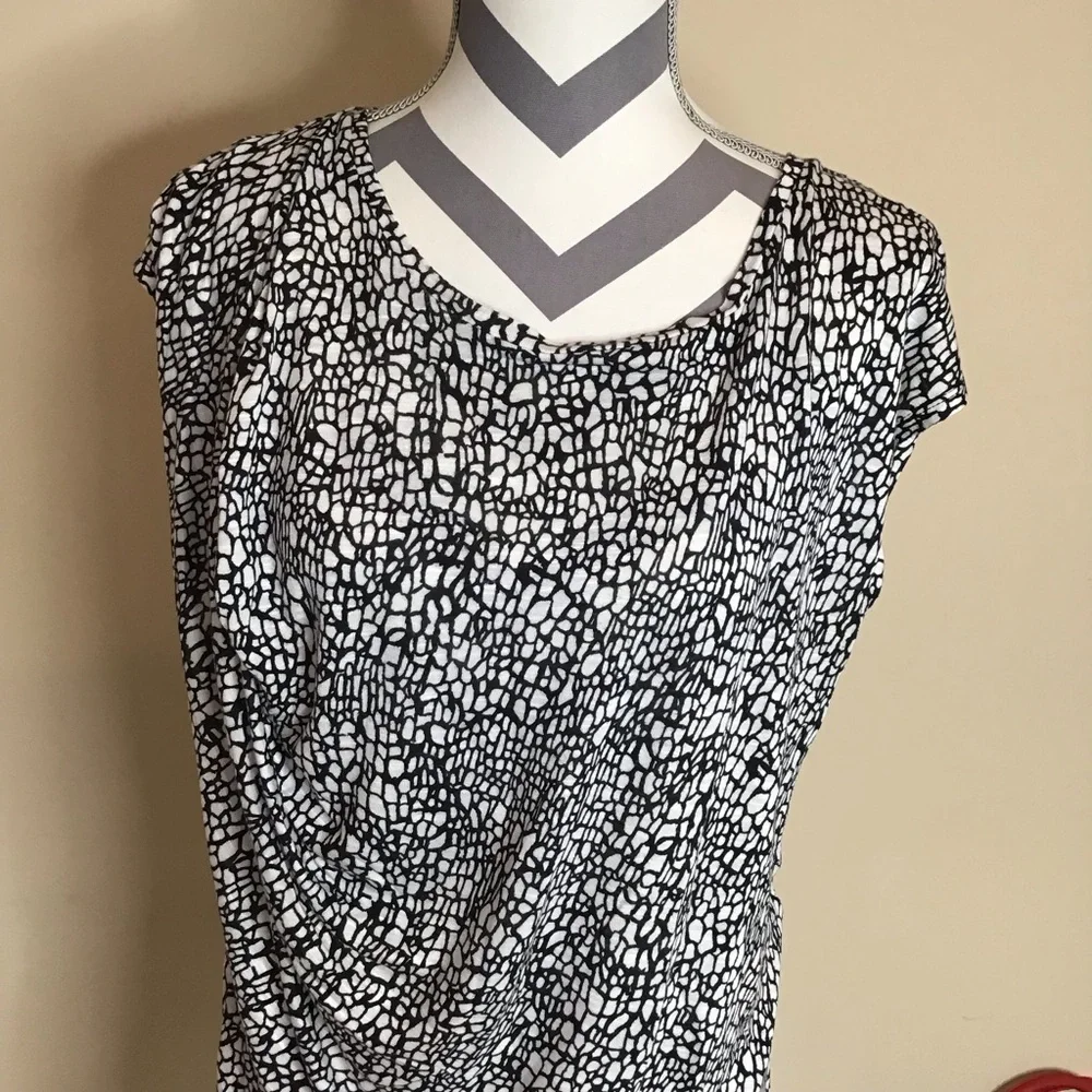 Apt 9 Sleeveless Black and White Patterned Women's Top - Picture 5 of 12